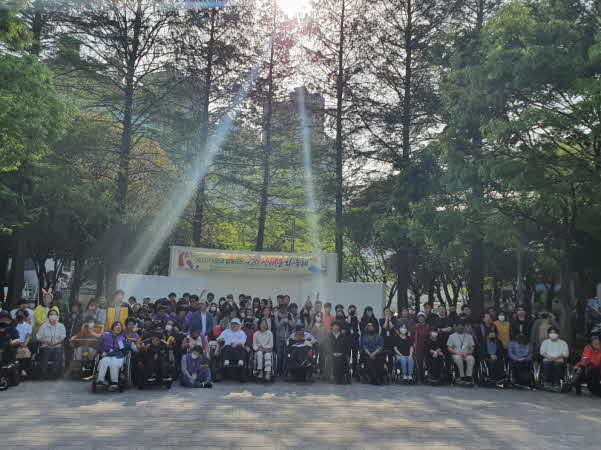 [크기변환]12. 단체사진.jpg