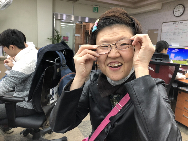 크기변환_김경아_안경 (3).jpg
