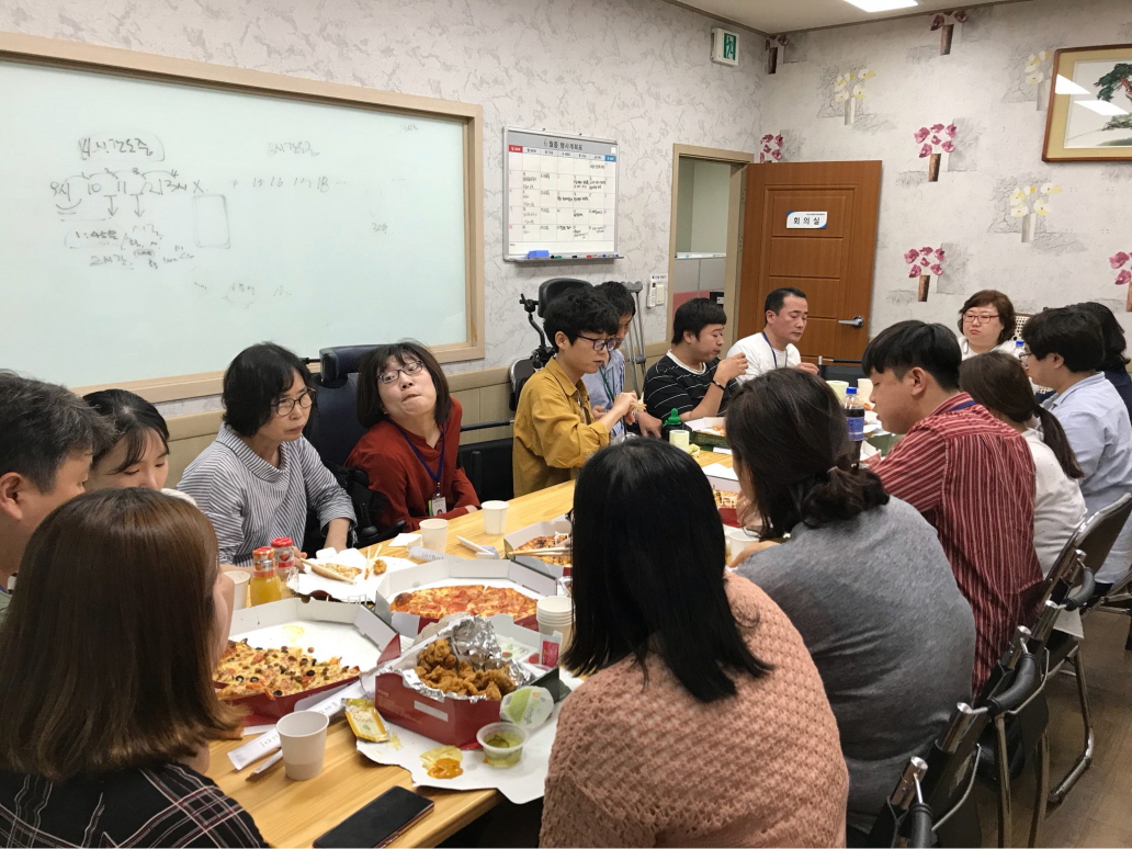 크기변환_간담회4.jpg